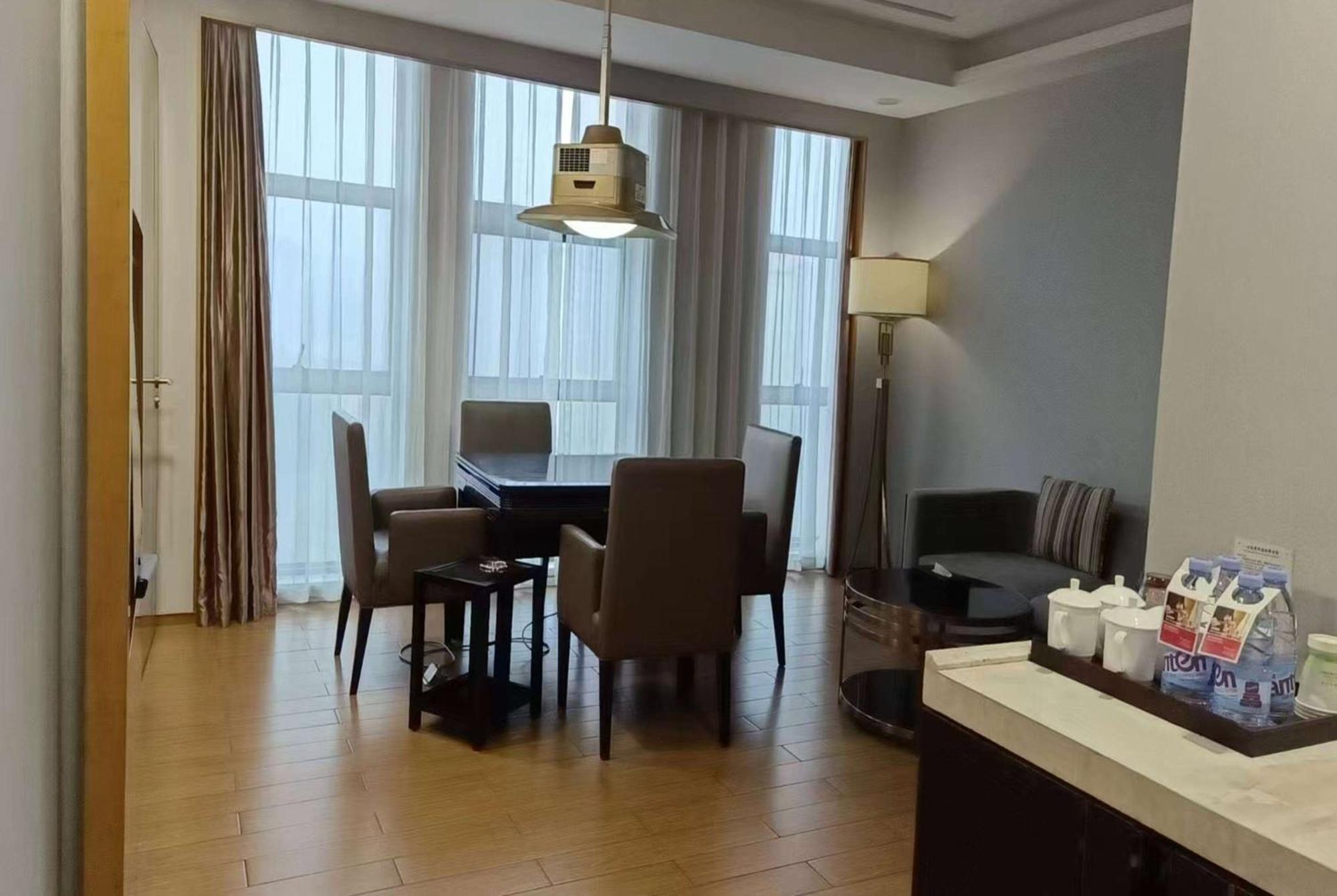 Hotel Ramada Yiyang Taojiang Zewnętrze zdjęcie