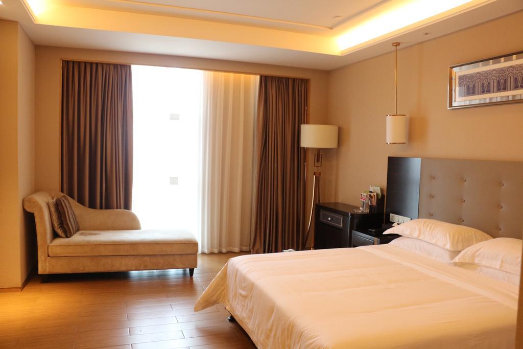 Hotel Ramada Yiyang Taojiang Zewnętrze zdjęcie