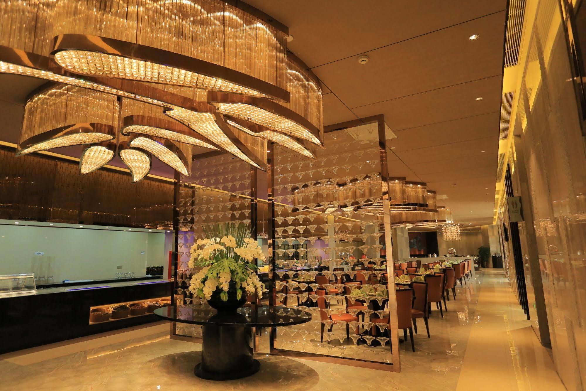 Hotel Ramada Yiyang Taojiang Zewnętrze zdjęcie