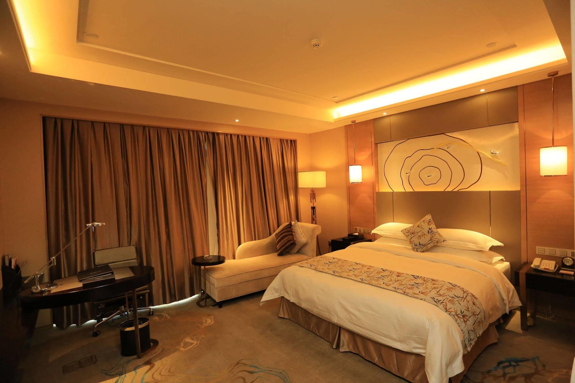 Hotel Ramada Yiyang Taojiang Zewnętrze zdjęcie