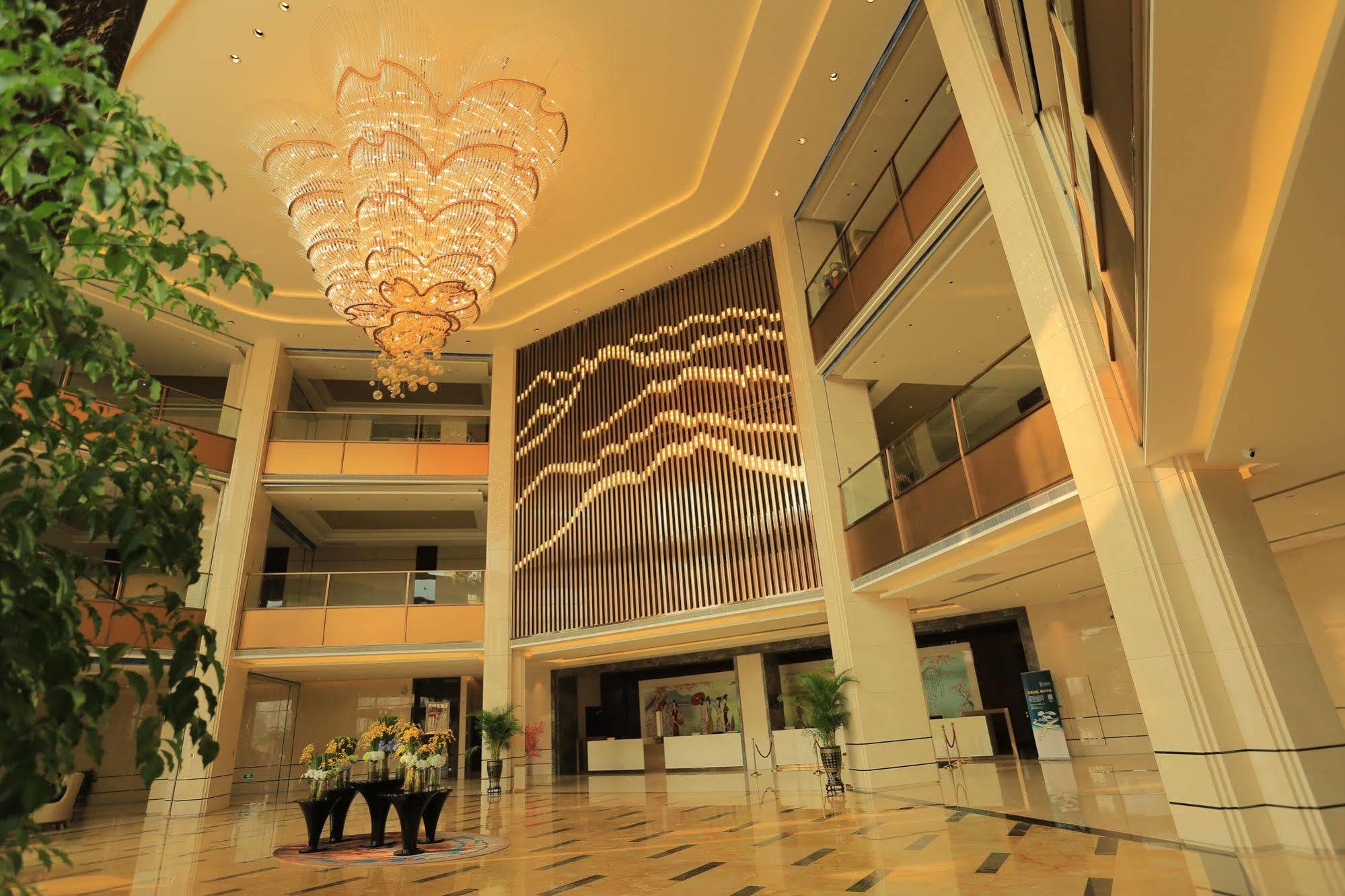 Hotel Ramada Yiyang Taojiang Zewnętrze zdjęcie